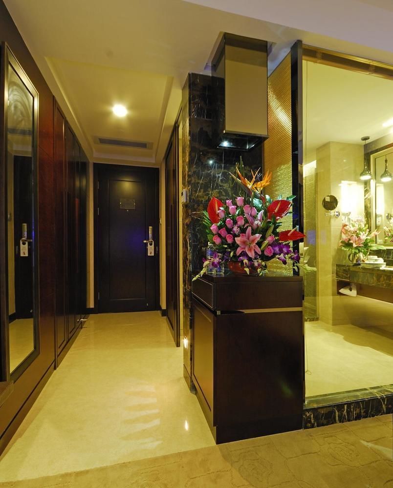 Boya Holiday Hotell Guangzhou Exteriör bild