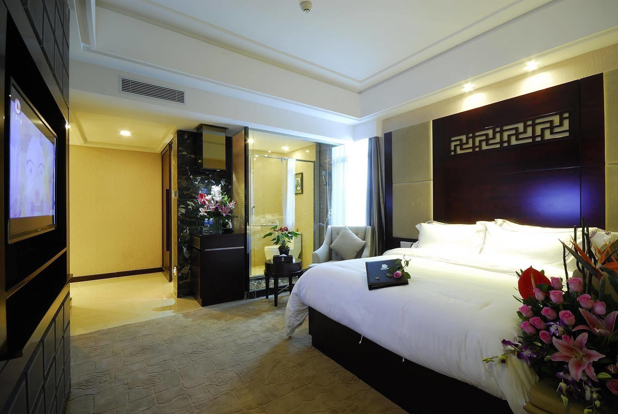 Boya Holiday Hotell Guangzhou Exteriör bild