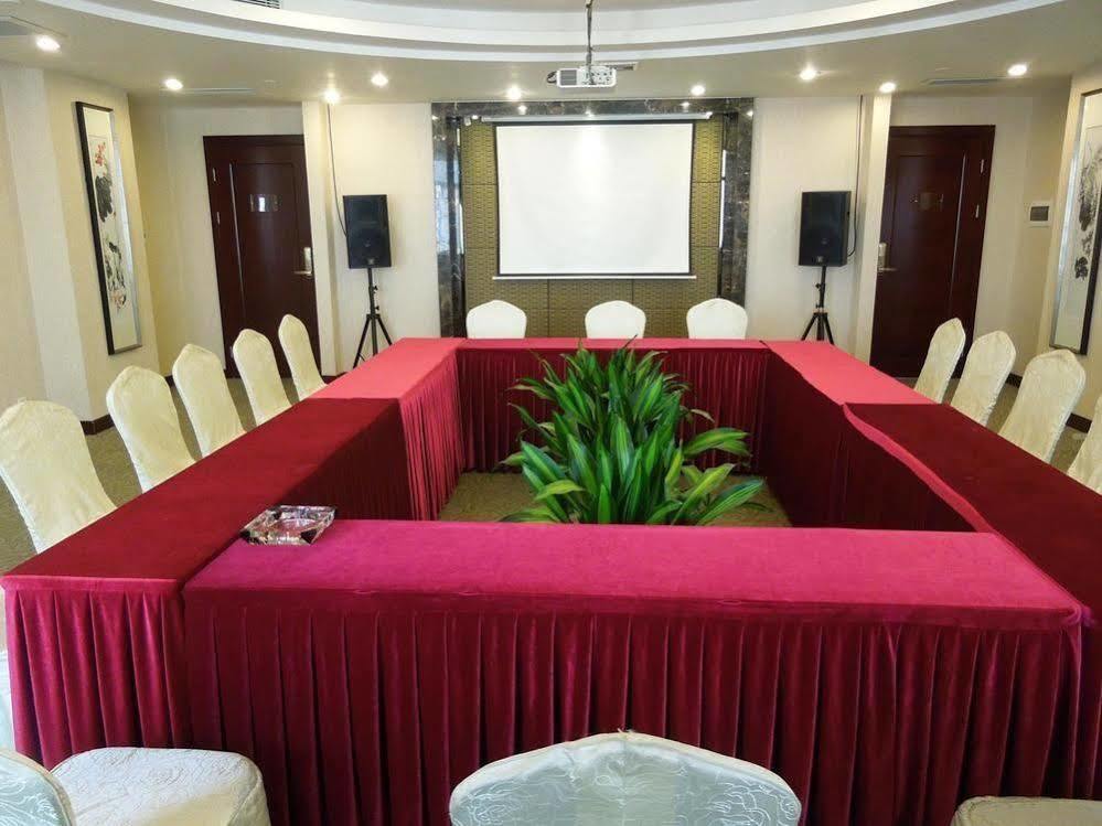 Boya Holiday Hotell Guangzhou Exteriör bild